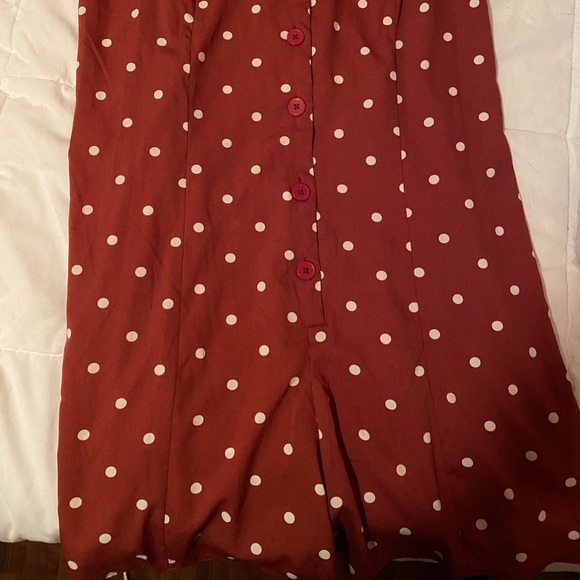 red/white polka-dot romper - Picture 2 of 5